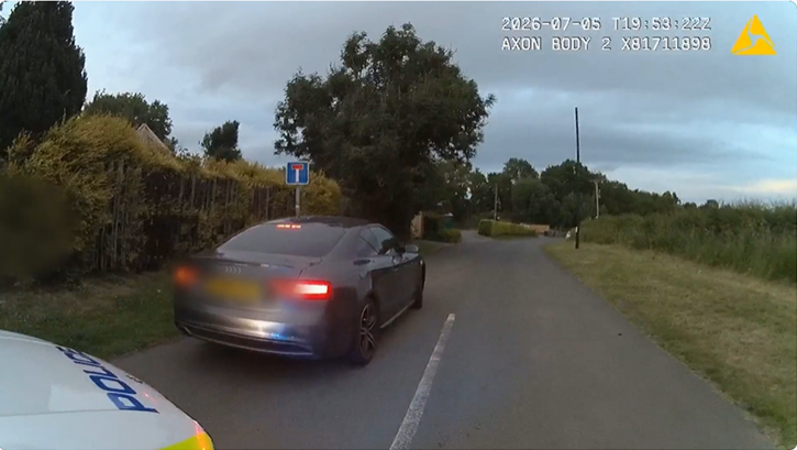 Bodycam image of car stopped